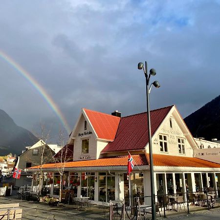 Stryn Kaffebar & Vertshus Kültér fotó